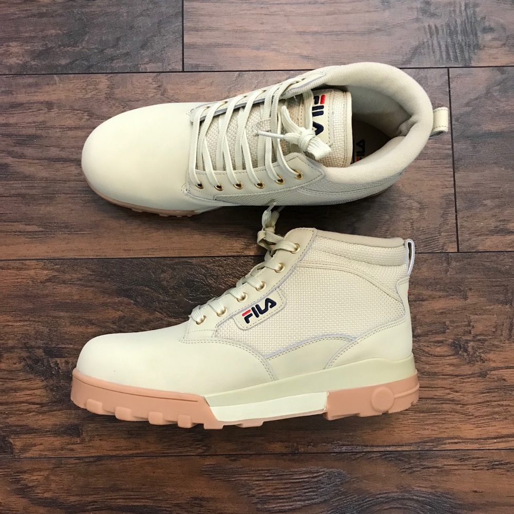 Fila Mens Tan Red White Blue Mid Boot Chucka sz 11